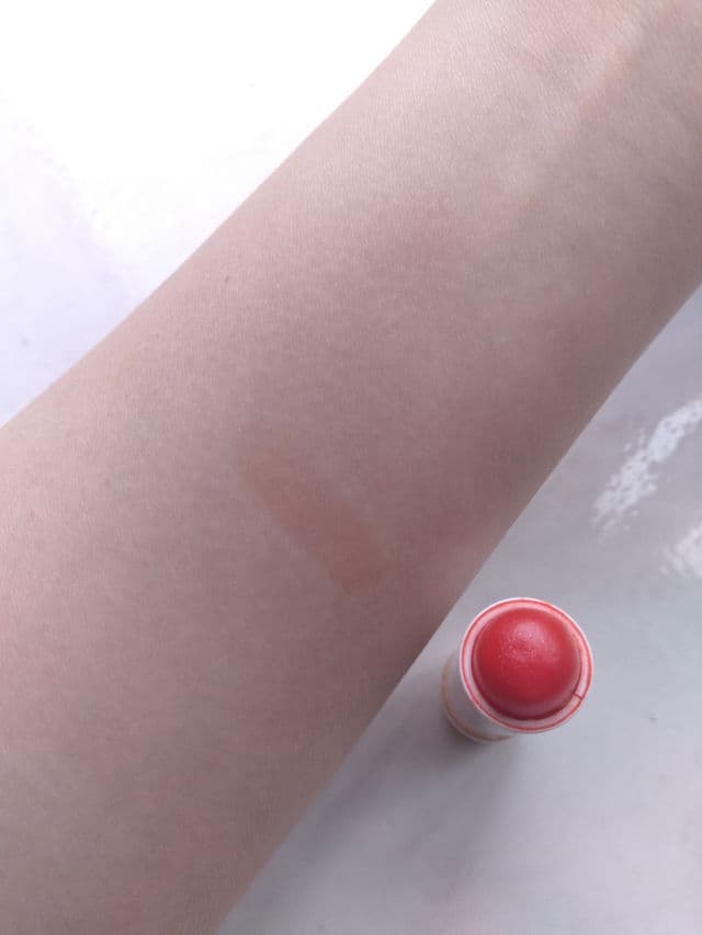 Nivea Strawberry Shine Lip Balm review photo by hellococo