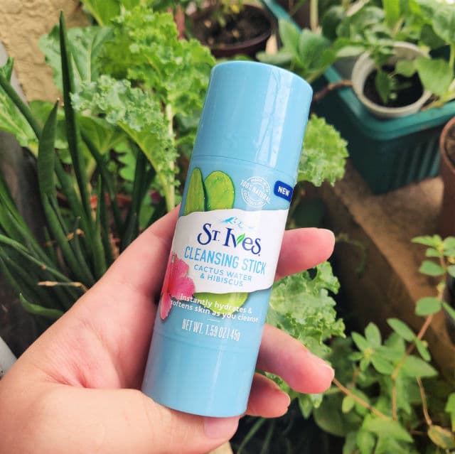 St. Ives Cactus Water & Hibiscus Cleansing Stick review photo by matromao