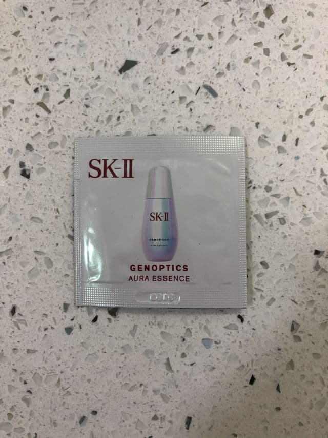 SK-II GenOptics Aura Essence Serum review photo by megjoy