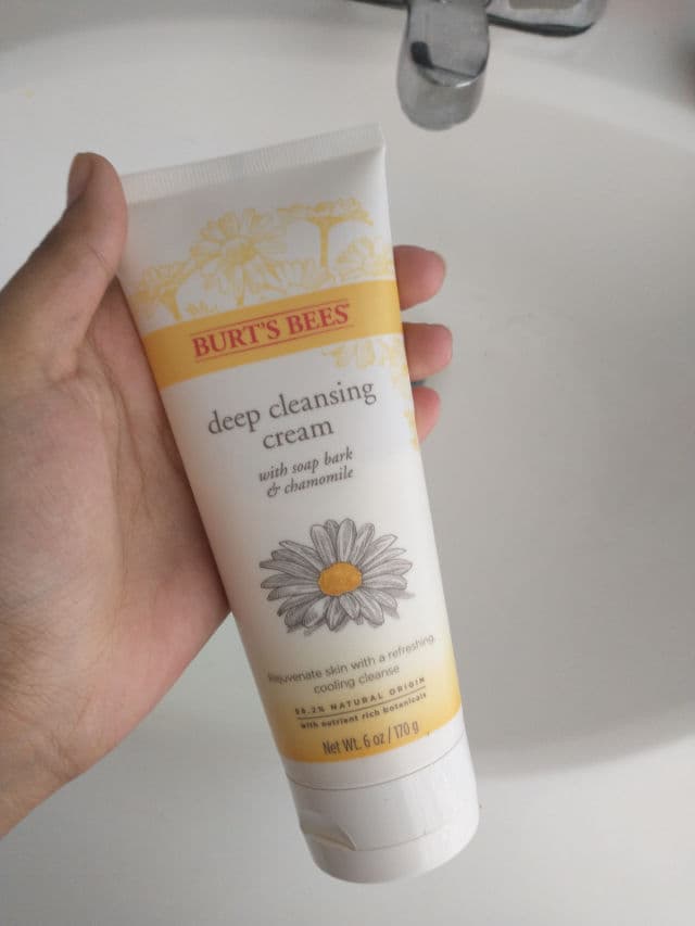 Burt's Bees Soap Bark & Chamomile Deep Cleansing Cream review photo by midnightmoonmakeup