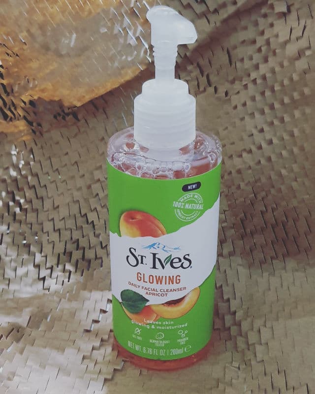 St. Ives Glowing Apricot Face Wash  review photo by ming22