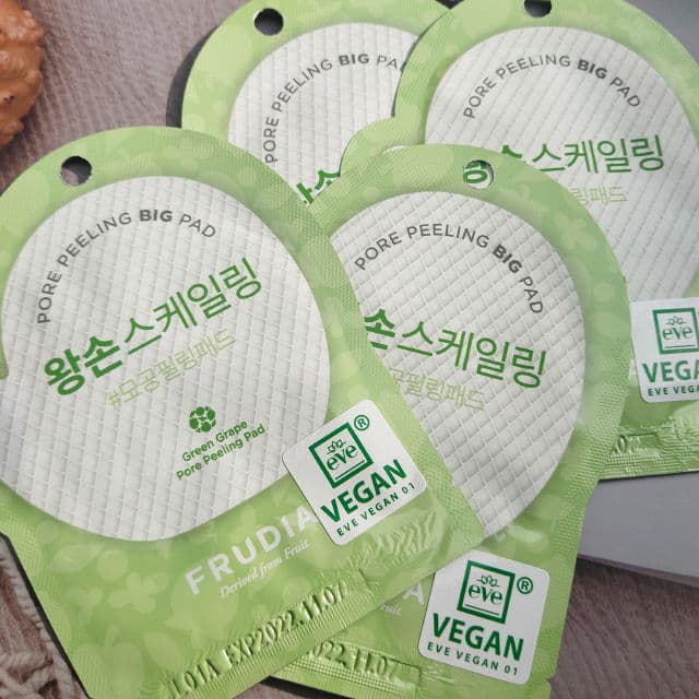 Frudia  Green Grape Pore Peeling Pad review photo by minhthanh