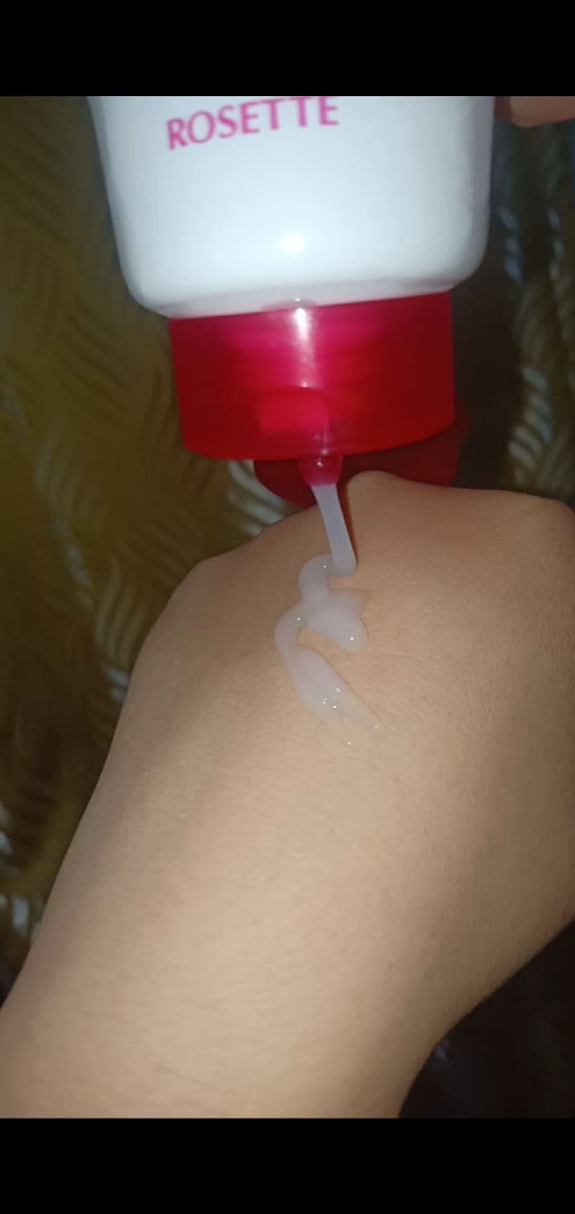Rosette Gommage Moist Peeling Gel review photo by mochiface