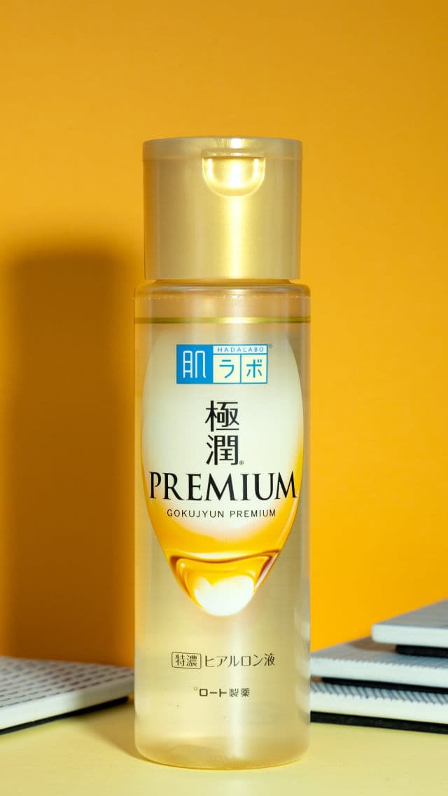 Hada Labo Rohto Mentholatum - Gokujyun Premium Lotion (2020 Edition) review photo by moellyc
