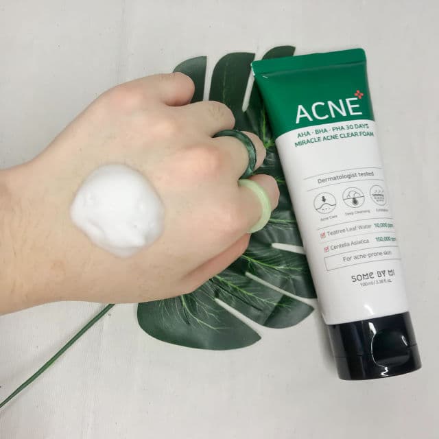 AHA BHA PHA 30 Days Miracle Acne Clear Foam product review