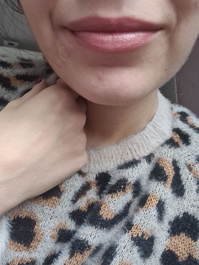 Pixi Shea Butter Lip Balm review photo by momotem