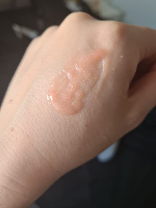 AHC Safe On Light Sun Serum SPF 50+ PA++++ review photo by MoranG