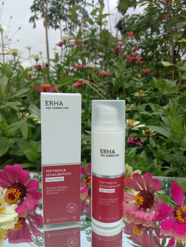 ERHA Age Corrector Day Moisturizer review photo by mrscepiskincare