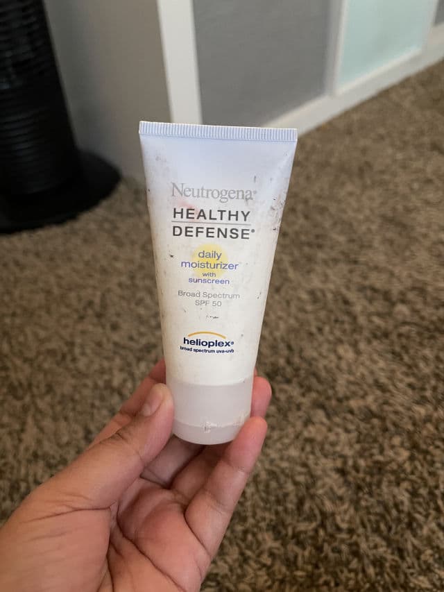 Neutrogena Daily Moisturizer SPF 50 review photo by msjessako