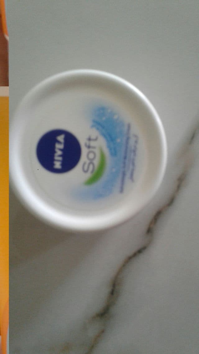 Nivea Soft Moisturizing Creme review photo by Skincarehaircare18