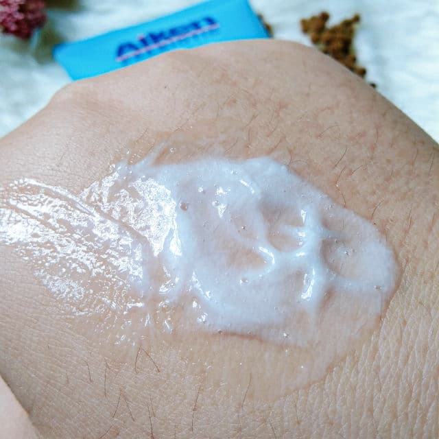 Aiken Prebiotic Hydra Plus Facial Cleanser  review photo by myskinbeautydiary