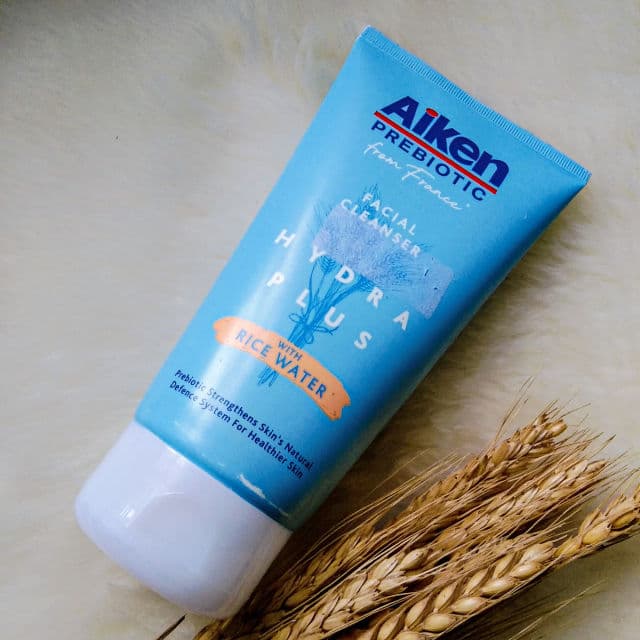 Aiken Prebiotic Hydra Plus Facial Cleanser  review photo by myskinbeautydiary