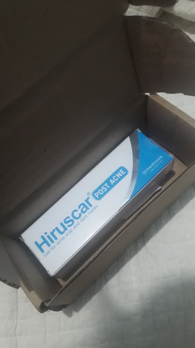 Hiruscar Post Acne Gel for Acne Scar and Dark Marks review photo by nadiyahfrht