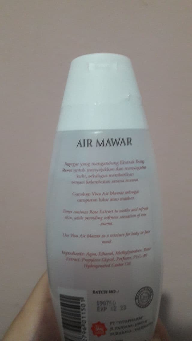 Viva Cosmetics Air Mawar review photo by nadiyahfrht