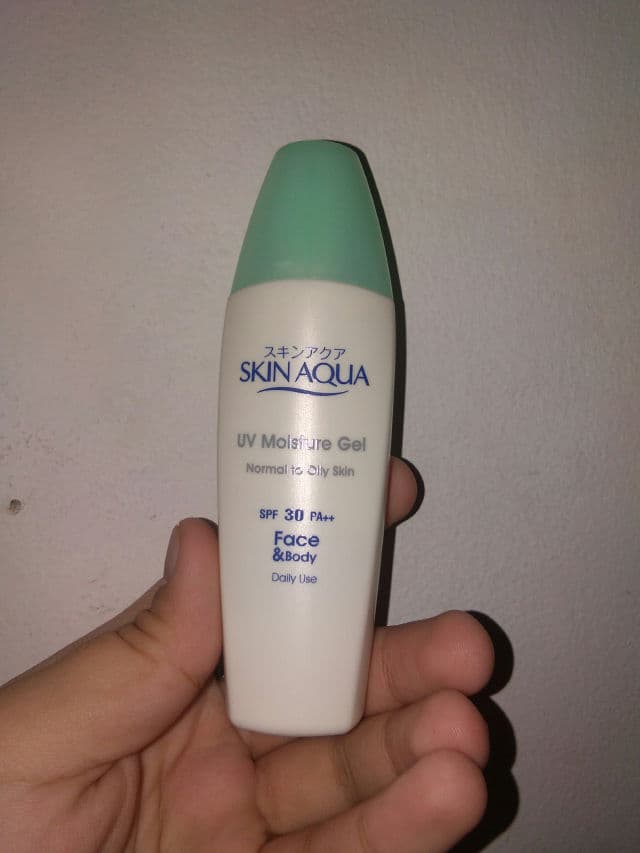 SKIN AQUA UV Moisture Gel SPF 30 PA++ Face & Body Daily Use review photo by marccaphini