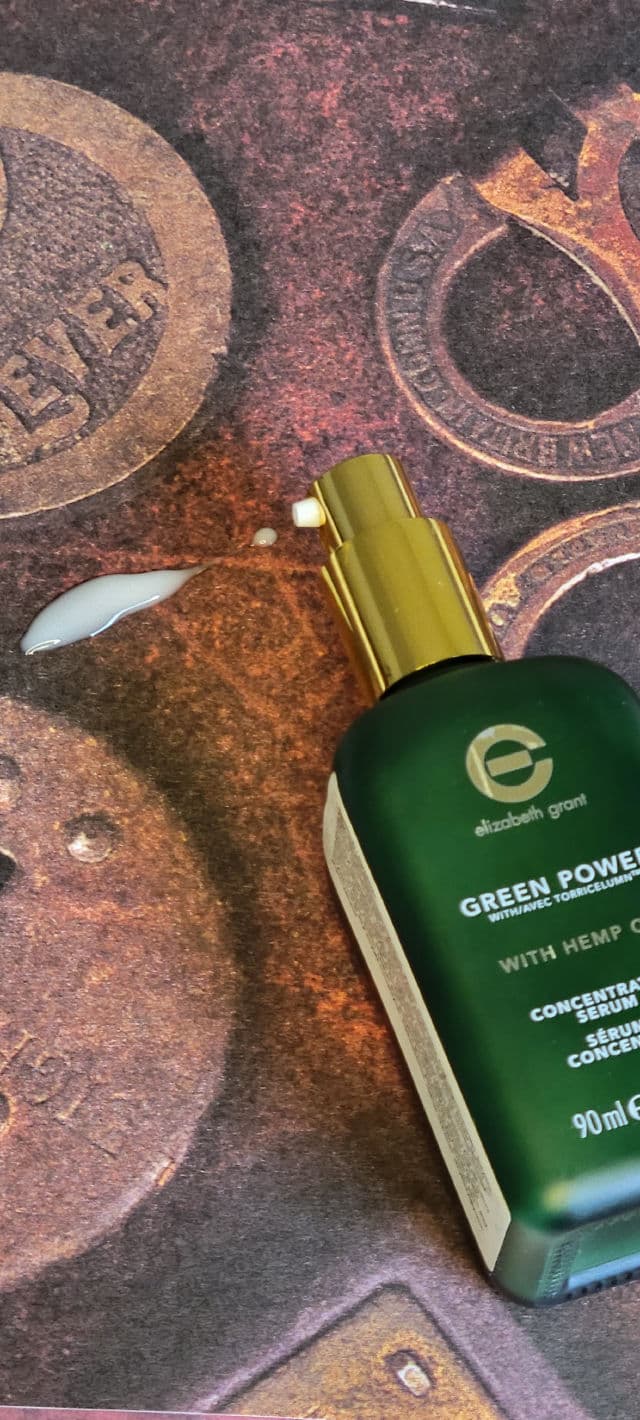 Elizabeth Grant Green Power with Hemp Seed Oil Concentrated Serum review photo by nerdaboutskin