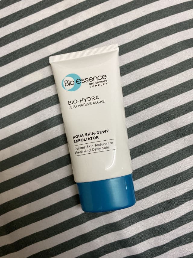 Bioessence Bio Hydra Aqua Skin-Dewy Exfoliator review photo by nesaaa