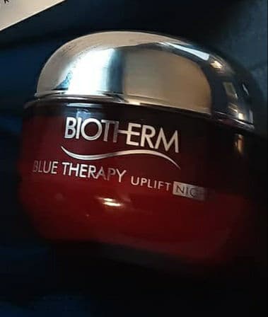 Biotherm Blue Therapy Red Algae Uplift Night Cream review photo by nicolletiti