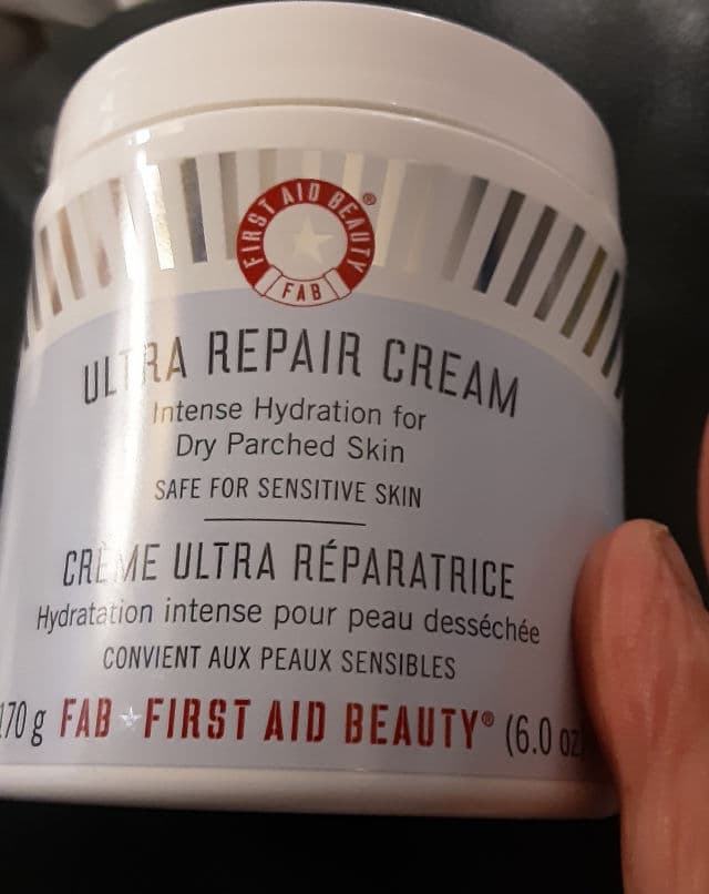 First Aid Beauty Ultra Repair Cream Intense Hydration review photo by nicolletiti