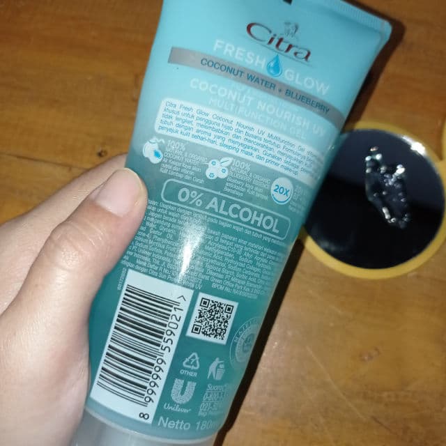 Citra Fresh Glow Coconut Nourish UV Multifunction Gel review photo by nini908