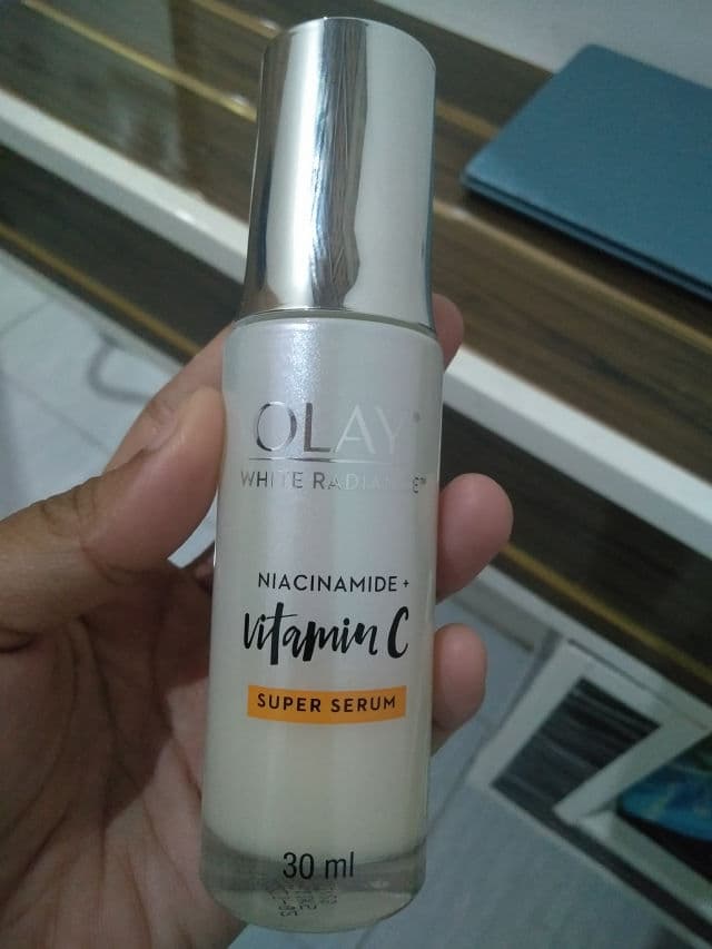 Olay White Radiance Niacinamide + Vitamin C Super Serum review photo by ninnalinggasari