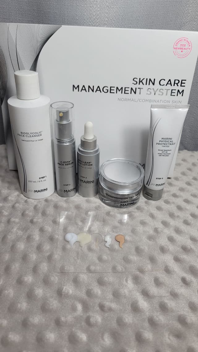 Jan Marini Skin Research Bioglycolic Bioclear Cream review photo by effortlessallure