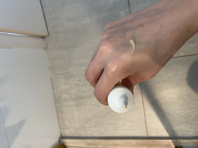 Heliocare Gel Oil Free Dry Touch SPF 50 review photo by nurg