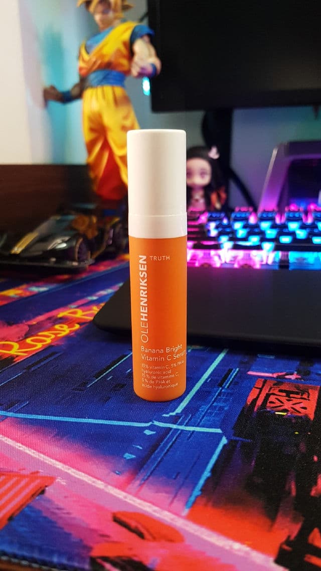 Ole Henriksen Banana Bright Vitamin C Serum review photo by oilyskinguru