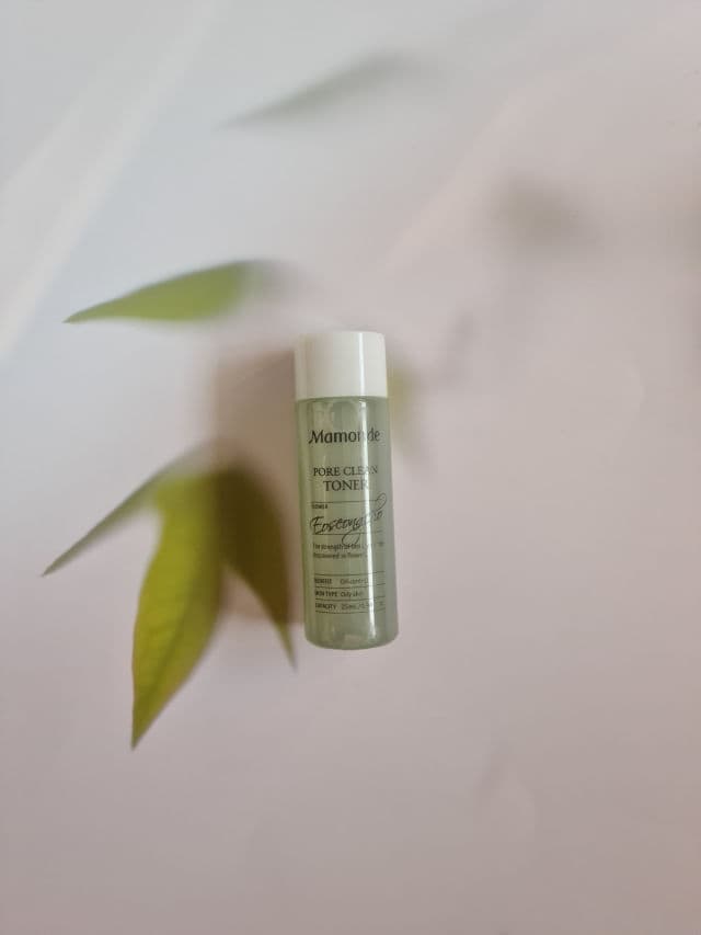 Mamonde Pore Clean Toner review photo by oilyskinguru