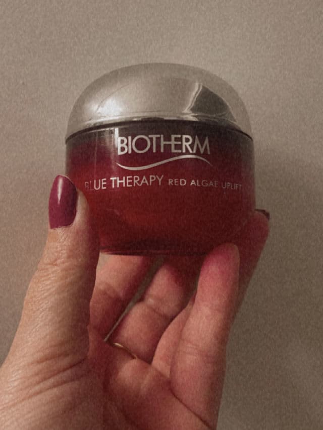 Biotherm Blue Therapy Red Algae Uplift Night Cream review photo by pameladg8