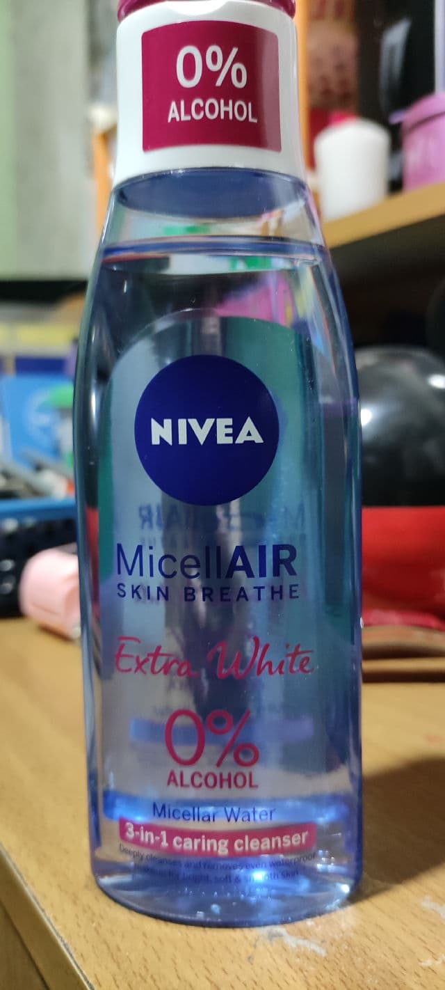 Nivea Extra White MicellAIR Water review photo by parasootamol