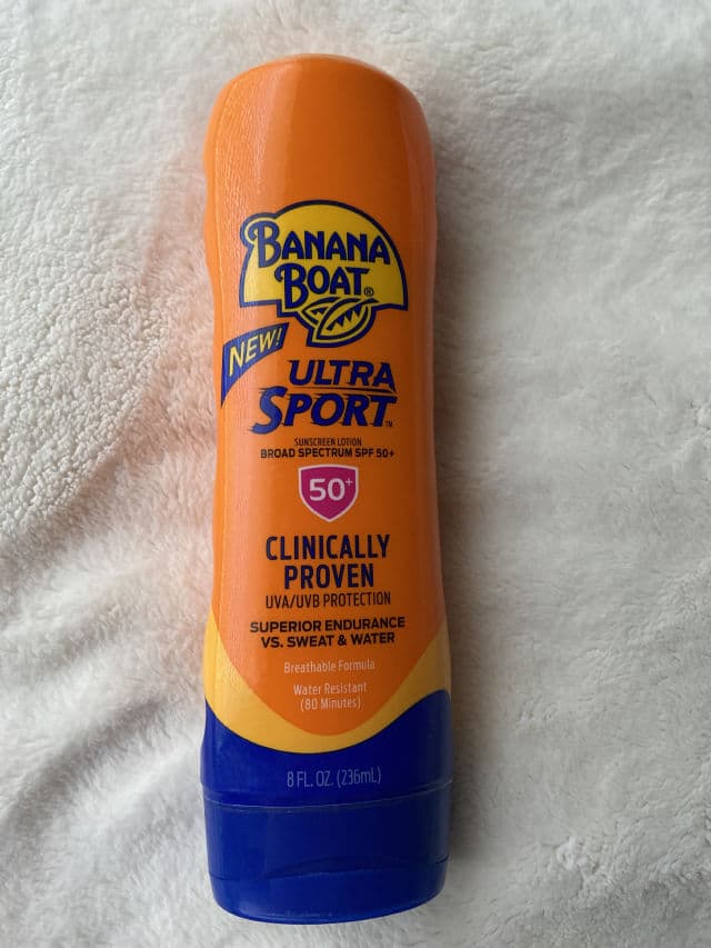 Banana Boat Ultra Sport Sunscreen Lotion SPF50+ review photo by pasteltulips