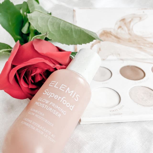 Elemis Superfood Glow Priming Moisturiser review photo by picktheraspberries