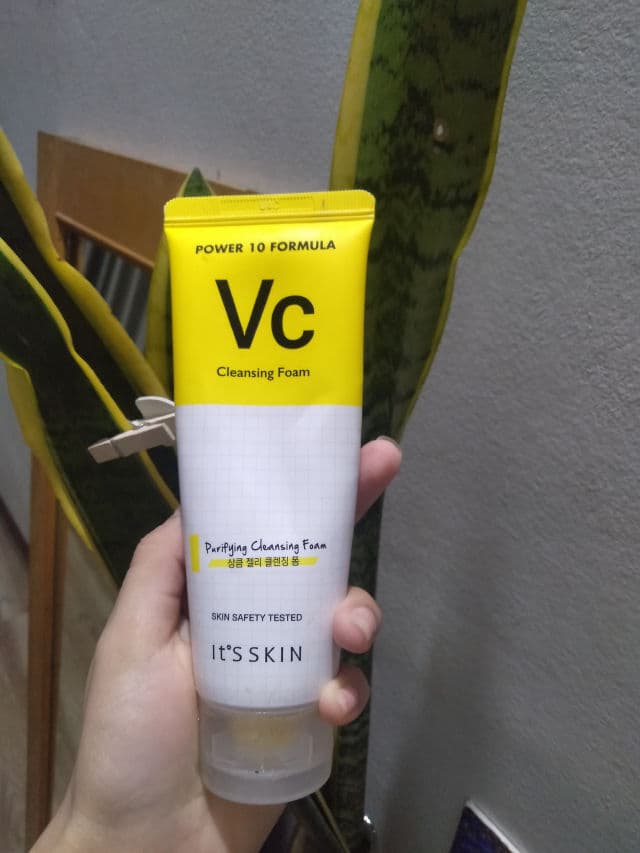IT'S SKIN Power 10 Formula VC Cleansing Foam review photo by pickylino
