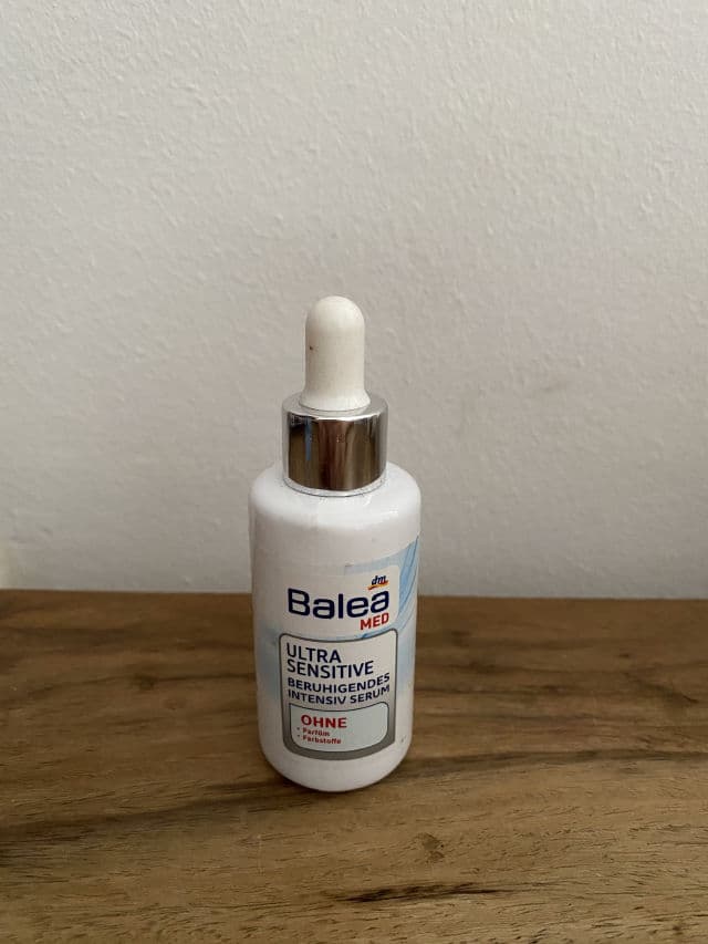 Balea Med Ultra Sensitive Beruhigendes Intensiv Serum review photo by pixplore