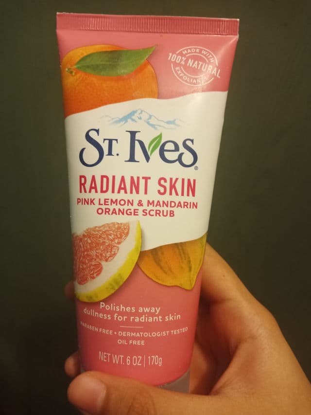 St. Ives Pink Lemon & Mandarin Orange Facial Scrub review photo by putrifz
