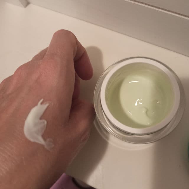 GlamGlow Moisturetrip Omega-Rich Face Moisturizer review photo by raque