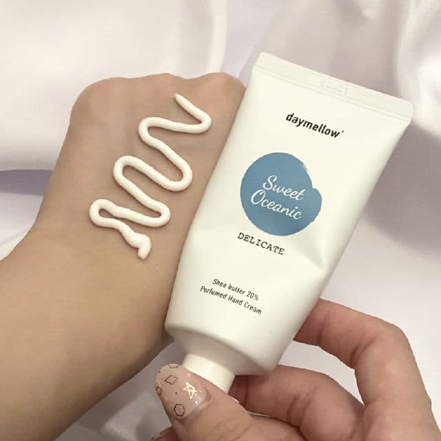 DAYMELLOW Perfumed Hand Cream review photo by ratingbeautyy