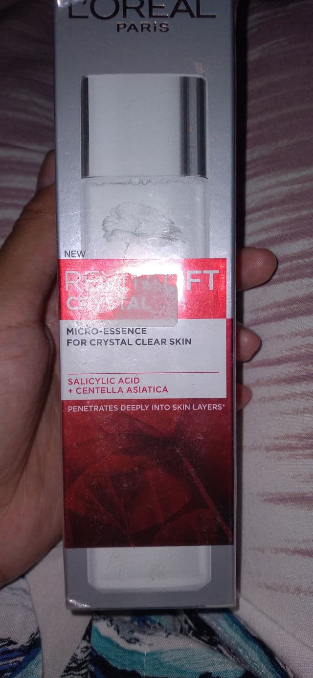 L'Oreal Paris Revitalift Crystal Micro-Essence with Brightening Actives and Centella Asiatica review photo by rezzakania