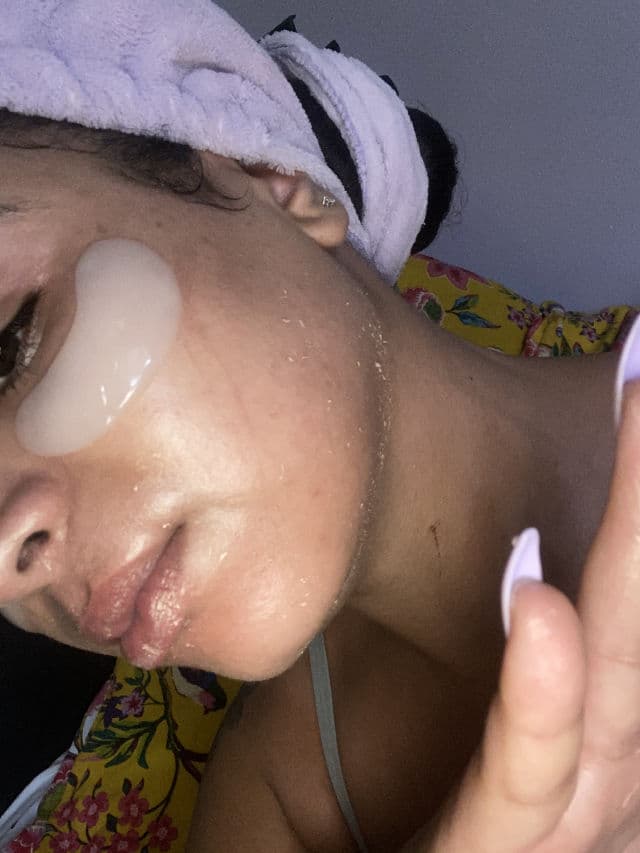 Elemis Superfood Glow Priming Moisturiser review photo by ricoskin