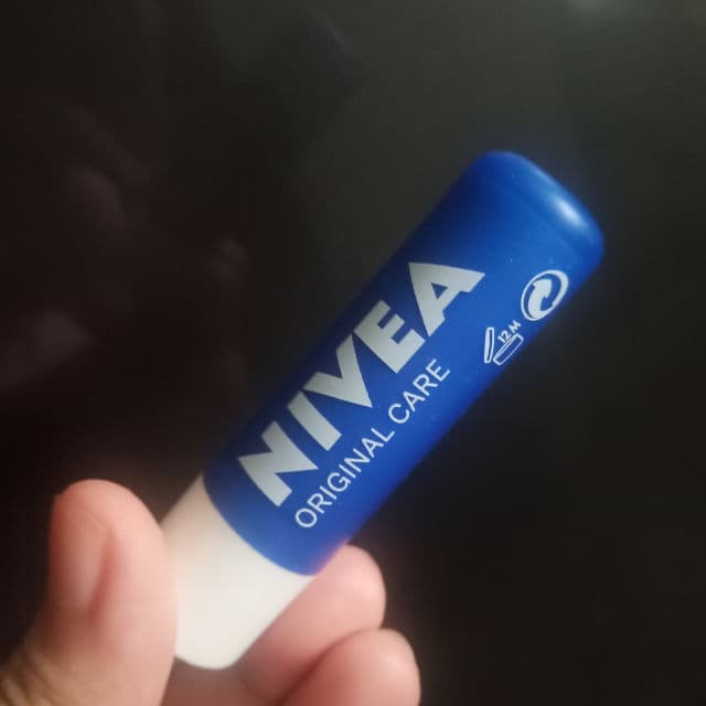 Nivea Original Care Caring Lip Balm review photo by slyncare