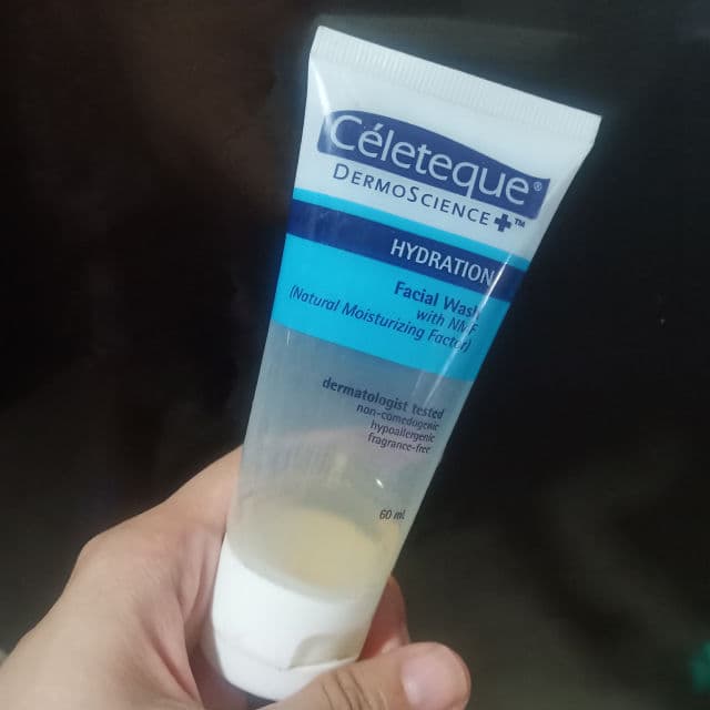 Celeteque DermoScience Hydration Facial Wash review photo by slyncare