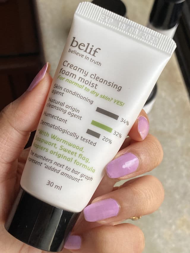 belif Creamy cleansing foam moist review photo by riyaarolkar