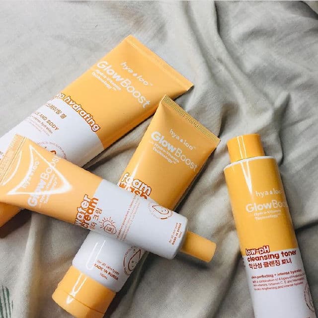 Hyaloo Glow Boost Foam Wash review photo by roayieofficial