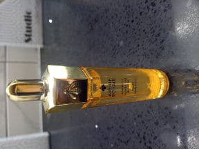 Guerlain Abeille Royale Youth Watery Oil review photo by rose1313