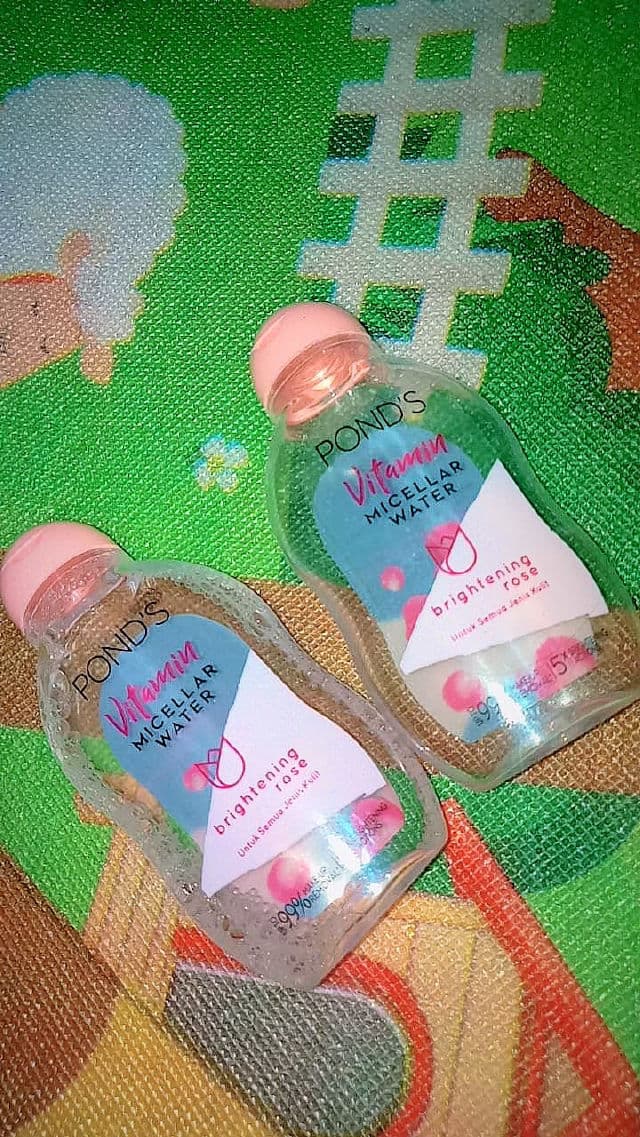 Pond's Vitamin Micellar Water Brightening Rose review photo by rosmashinta