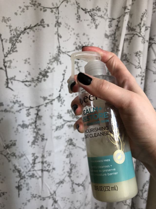 Aveeno Calm + Restore Oat Gel Facial Cleanser review photo by rosyskinthings