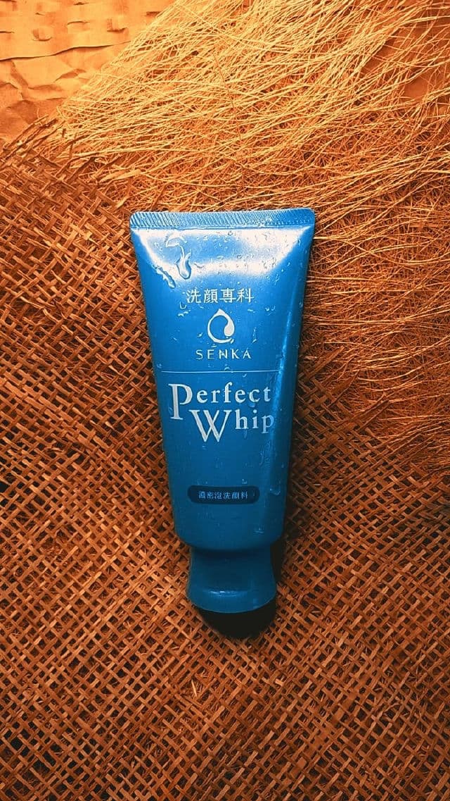 Shiseido Senka Perfect Whip Foam Cleanser review photo by thejoyofcinnamon