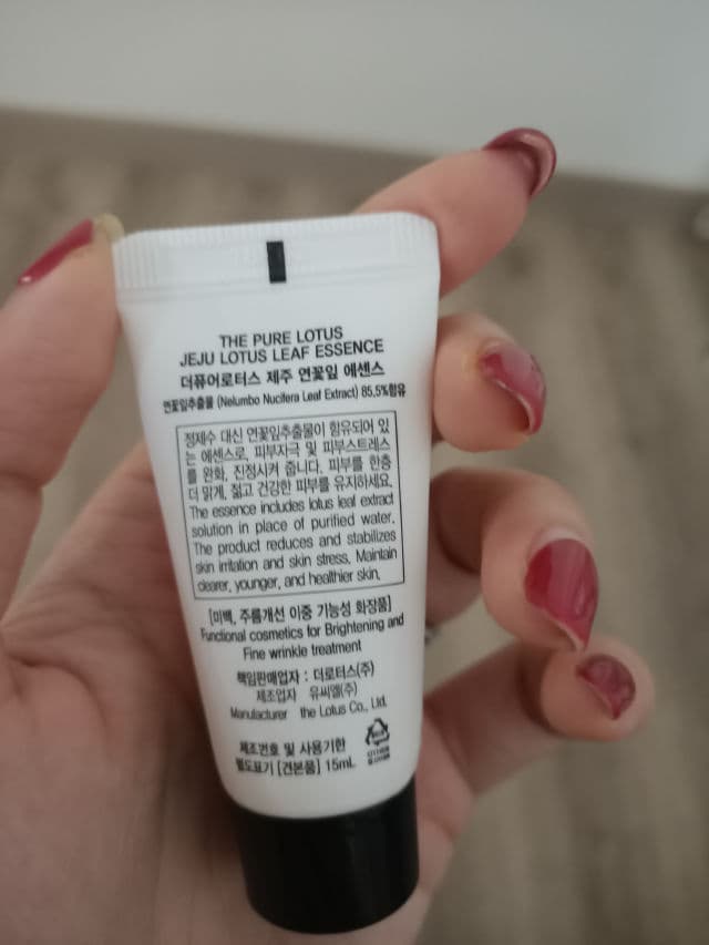 The Pure Lotus Jeju Lotus Leaf Essence review photo by samanwong