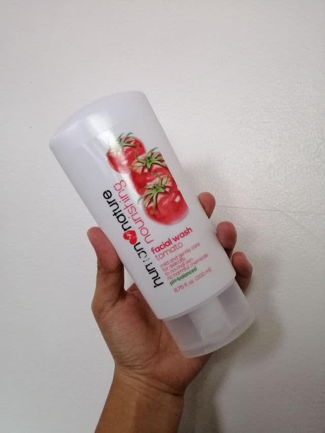 Human Heart Nature Nourishing Facial Wash review photo by sephtelue